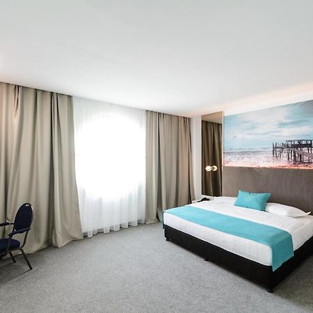 Mirage Medspa Hotel エフォリエ・ノルド エクステリア 写真