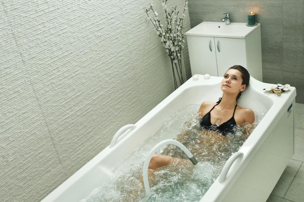 Mirage Medspa Hotel エフォリエ・ノルド エクステリア 写真