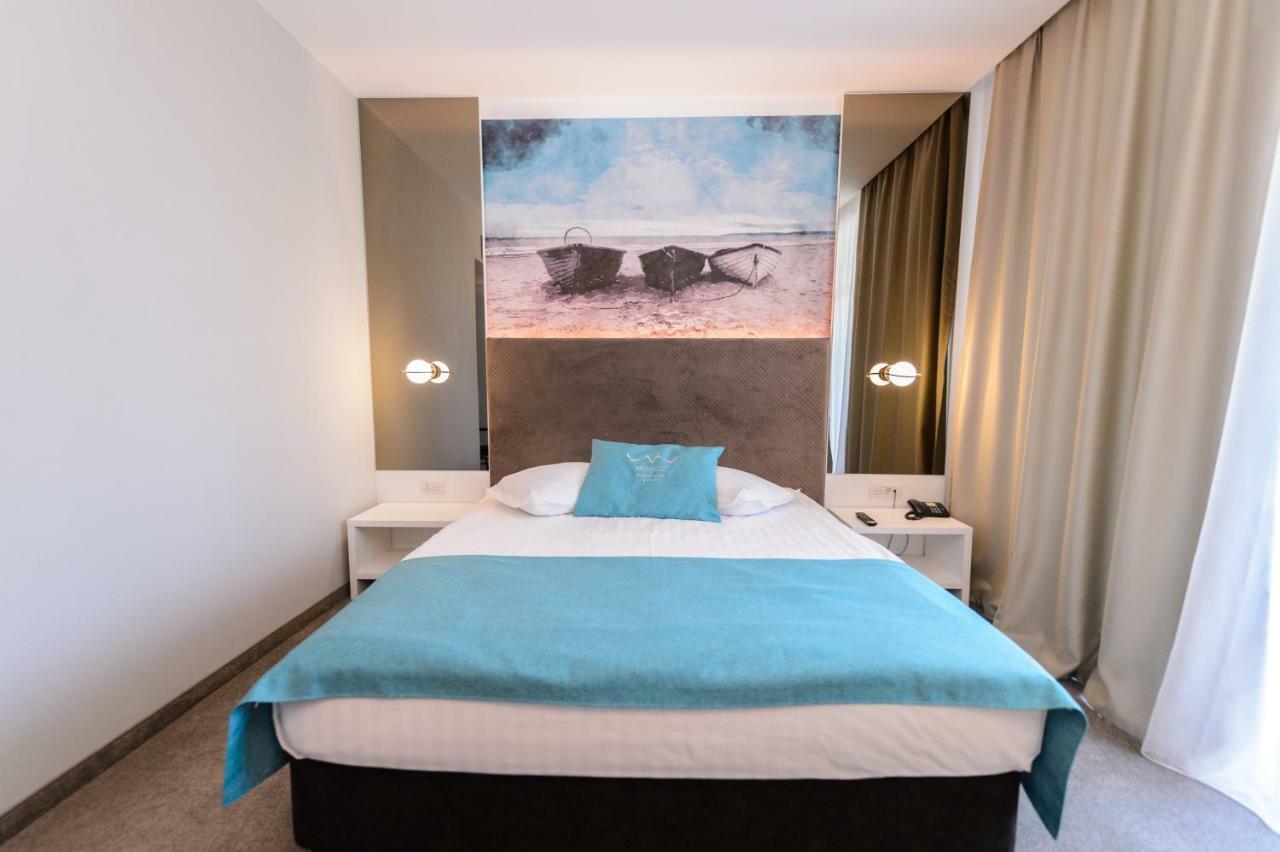 Mirage Medspa Hotel エフォリエ・ノルド エクステリア 写真
