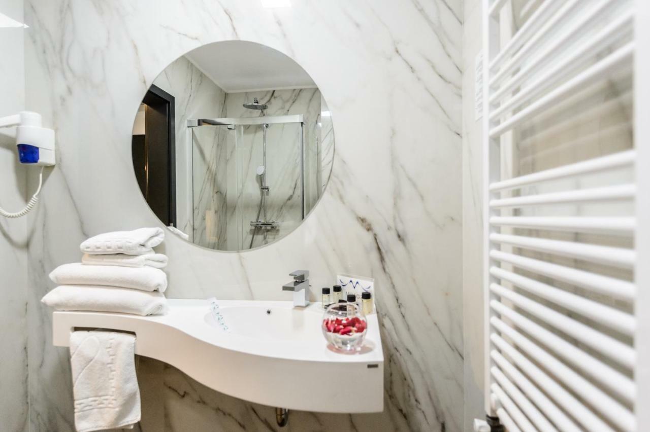 Mirage Medspa Hotel エフォリエ・ノルド エクステリア 写真