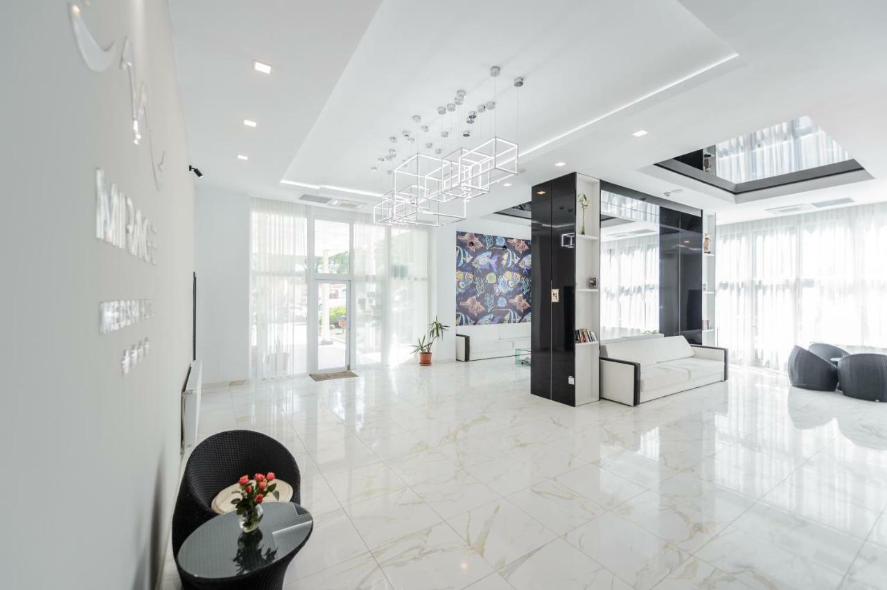 Mirage Medspa Hotel エフォリエ・ノルド エクステリア 写真